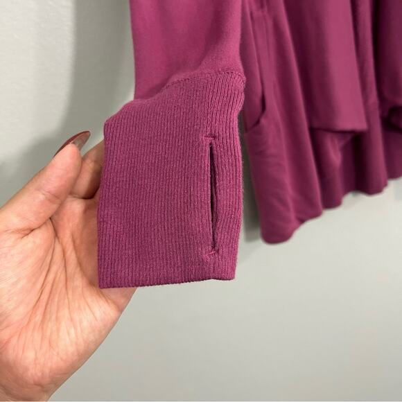 Athleta Womens Pranayama Duster Cardigan With Pockets & Thumb Holes Size Small - Picture 4 of 11